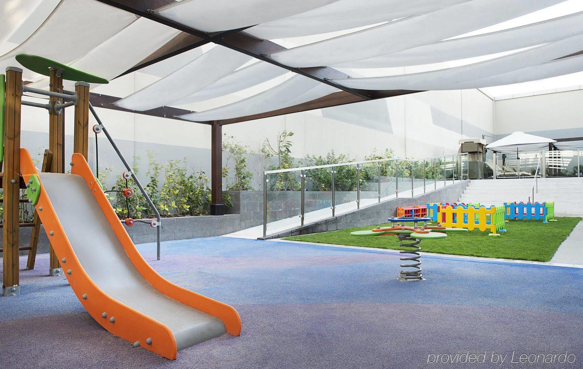 Damac Maison The Vogue Dubai Esterno foto Playground